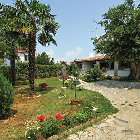 Beautiful Apartment In Porec With Wifi Bagian luar foto
