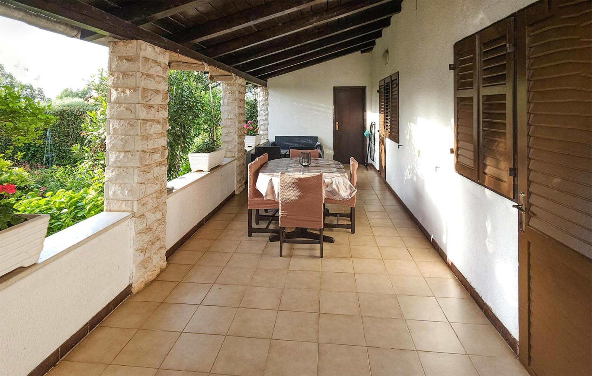 Beautiful Apartment In Porec With Wifi Bagian luar foto
